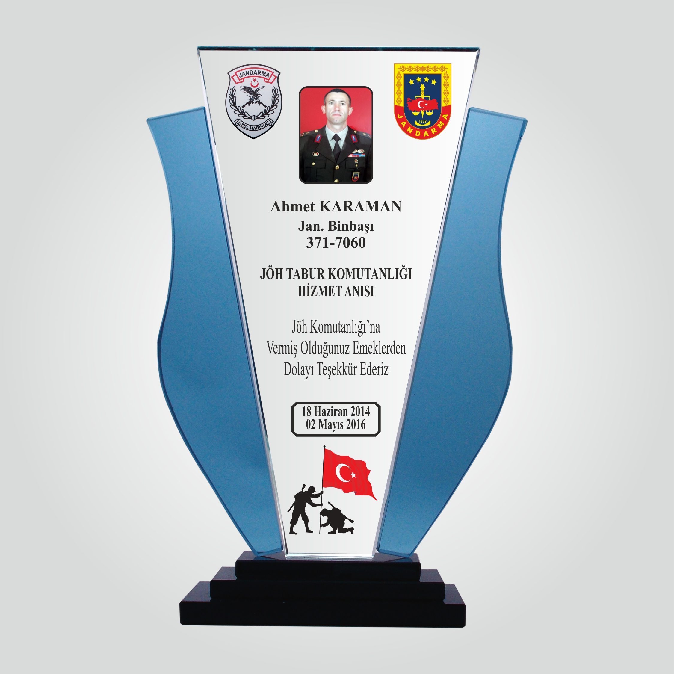 renkli-cam-askeri-hizmet-anisi-cam-plaket
